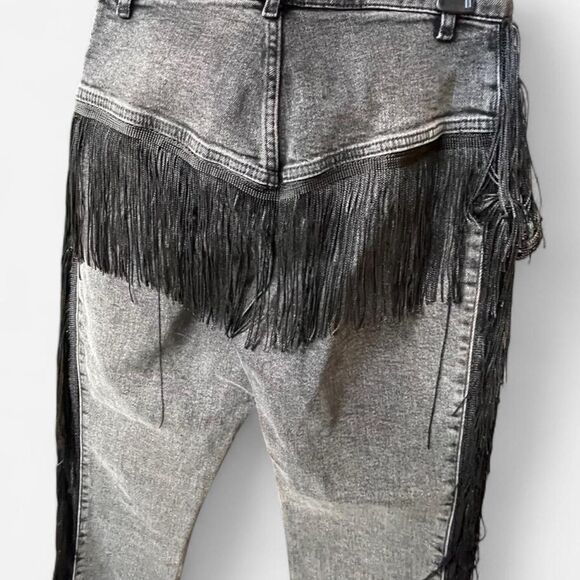 Nasty Gal Contrast Stitch Fringe black & grey denim straight leg jeans. Size 4 - Picture 8 of 8